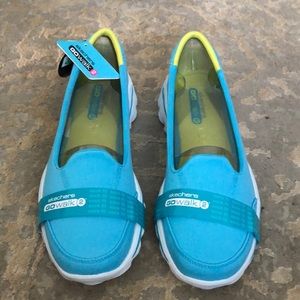 Sketchers go walk 2 stamina, aqua size 8